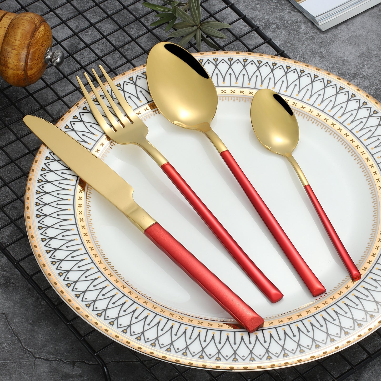 Luxury Italy Steel Cutlery Set