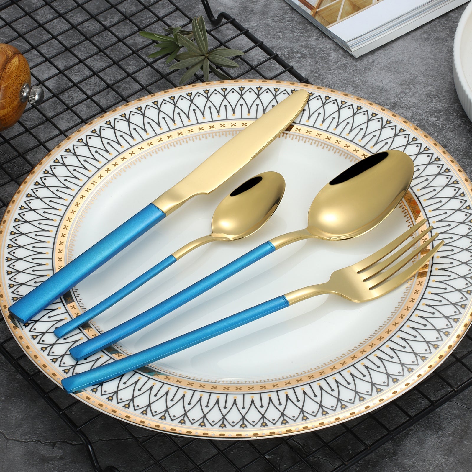 Luxury Italy Steel Cutlery Set