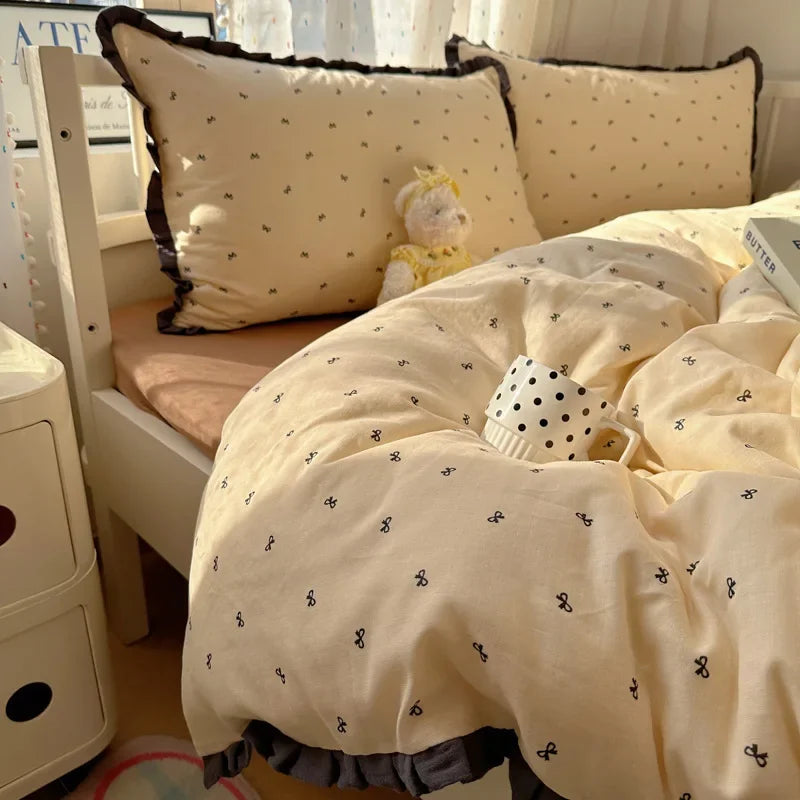 DecorBites™ Lace Duvet Cover Bedding Set 4Pcs French Washed Cotton