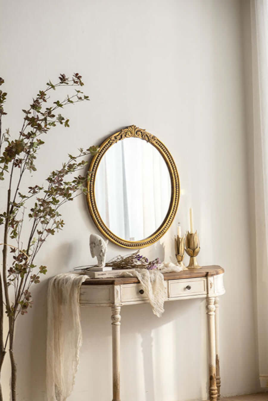 Vintage Round Gold Wall Mirror with Ornate Carved Wood Frame